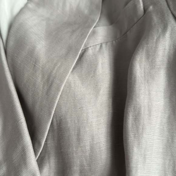 Aritiza Babaton Linen Blazer - Picture 2 of 3